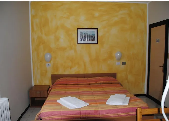 Отель Del Mera-ristorante Da Lui 2*