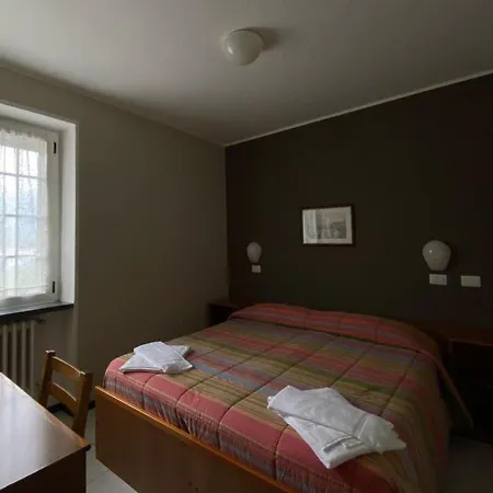 Del Mera-ristorante Da Lui מלון